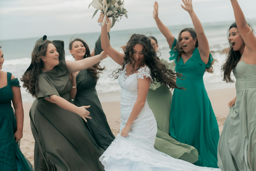 How to Choose Bridesmaid Dresses During Breastfeeding: 6 Practical Tips for  Nursing Moms - Momtastic Mommy Blog